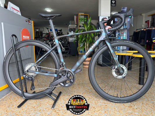 BICICLETA RUTA SCOTT ADDICT RC 10 2025